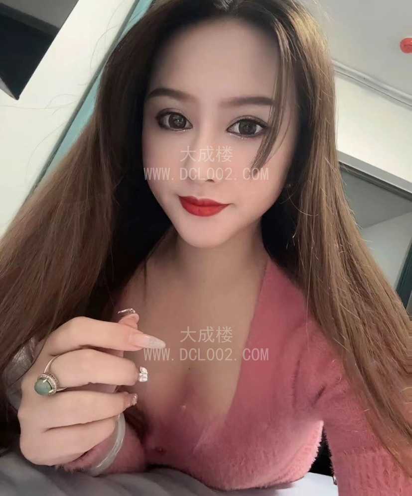 银川骚妹屁股很大