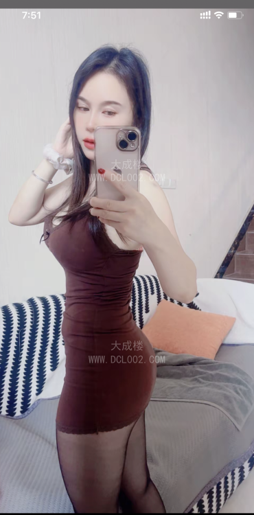 佛山舌吻丰满妹子