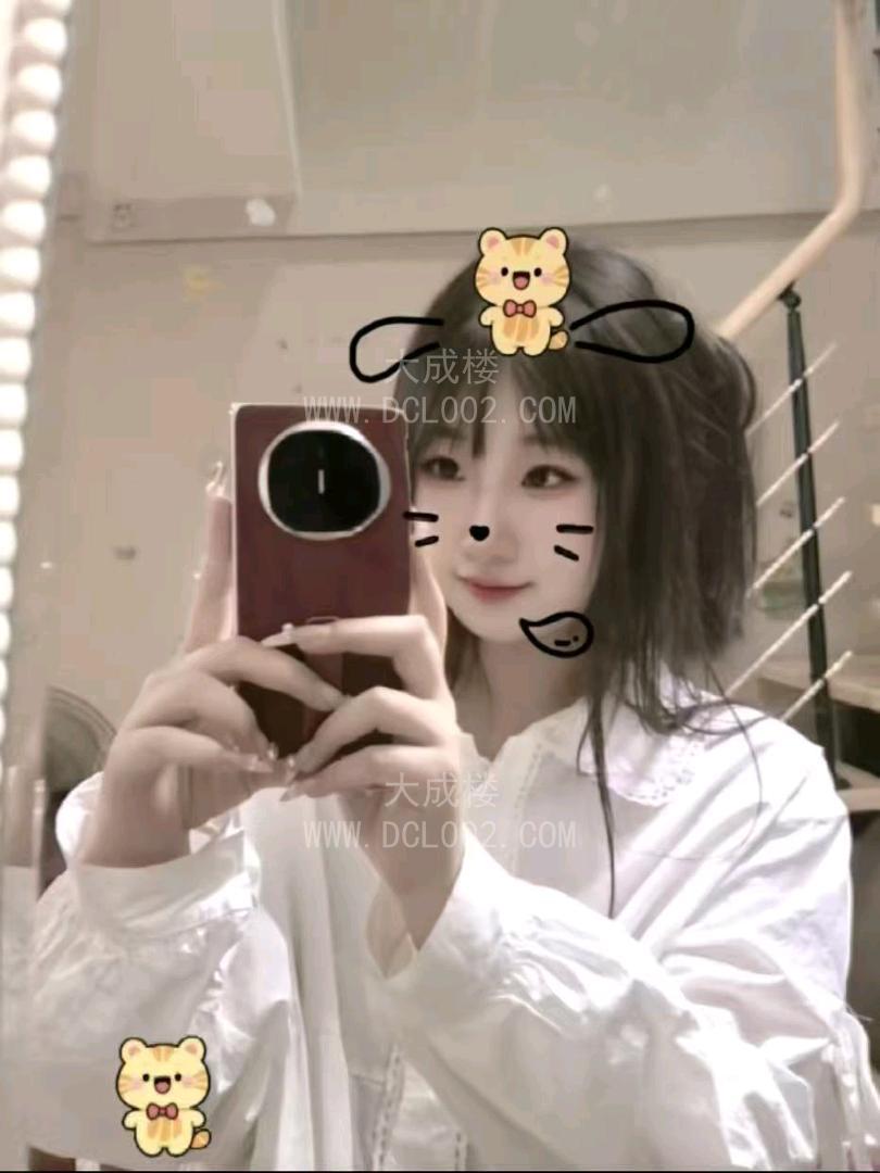 沈阳大胸翘臀小萝莉