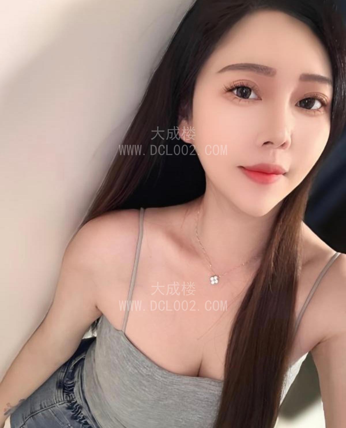 乌市蜜桃臀尤物