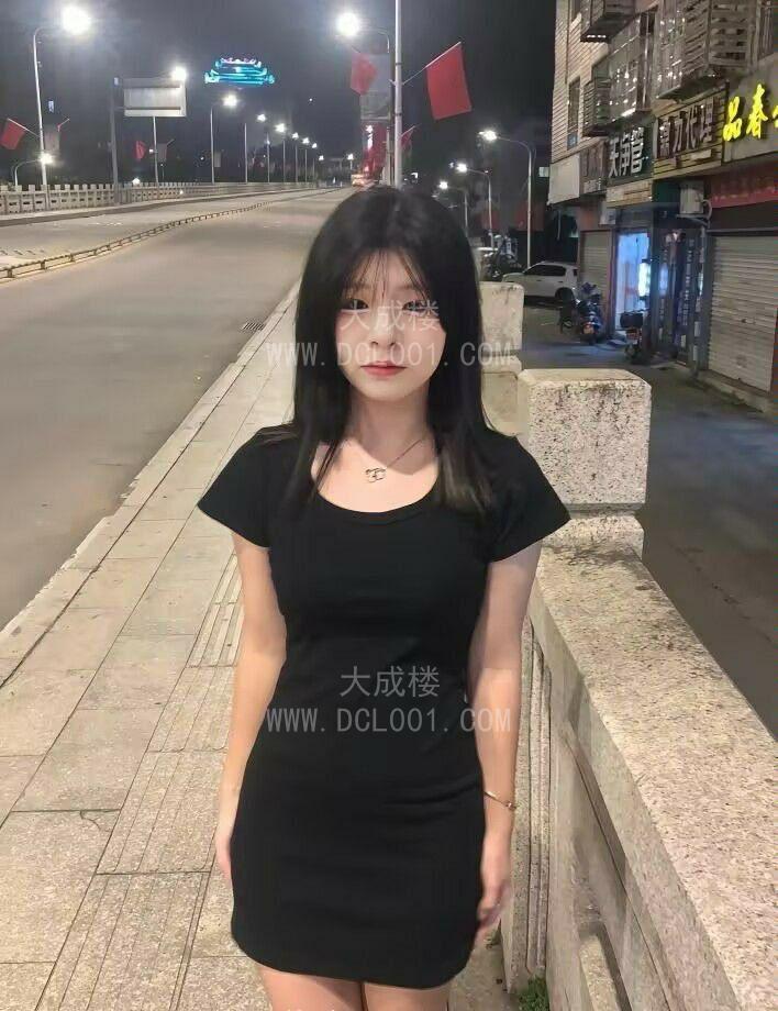 龙华晓希可舌吻