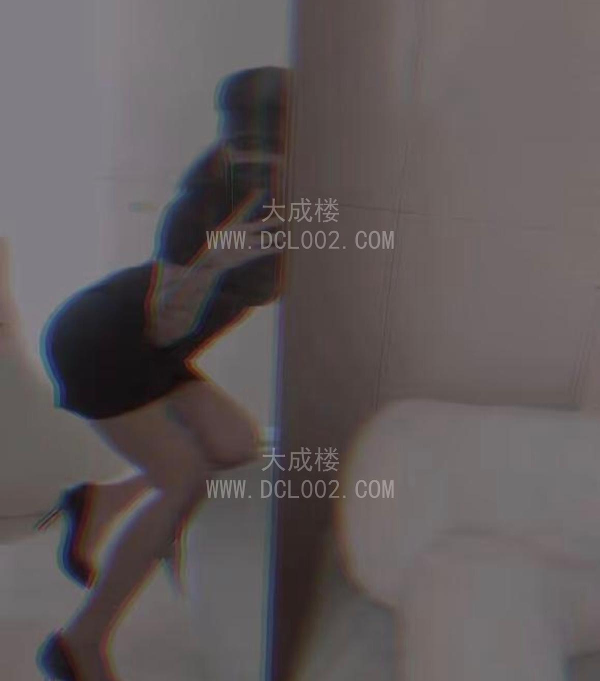 龙华微胖高跟丝袜美妞