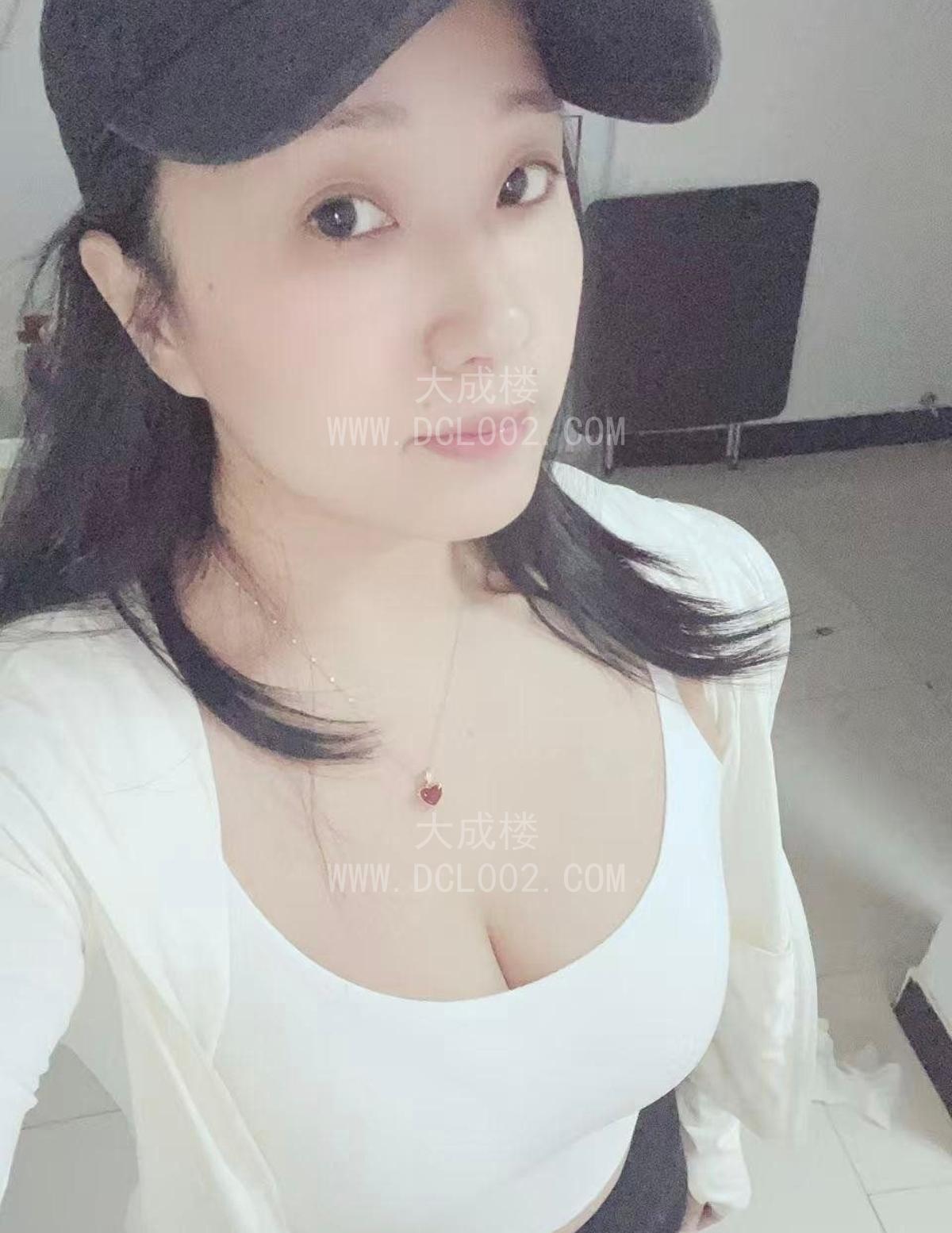 自荐认证温柔性感大奶骚货