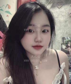 哈尔滨微胖巨乳精神小妹