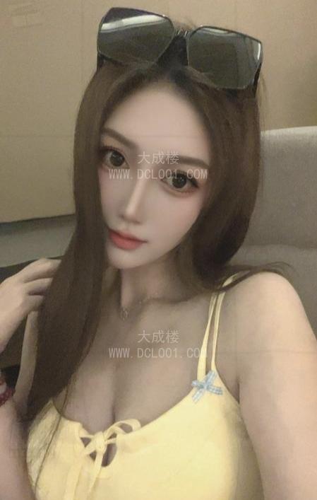 白云风骚四川嫩妹