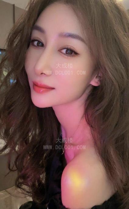 朝阳身材高挑大胸老师