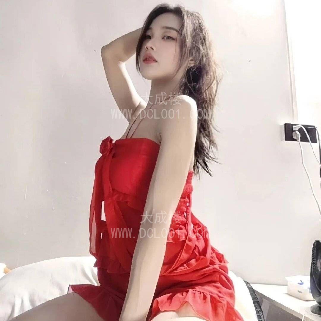 越秀性感诱人小美女思思