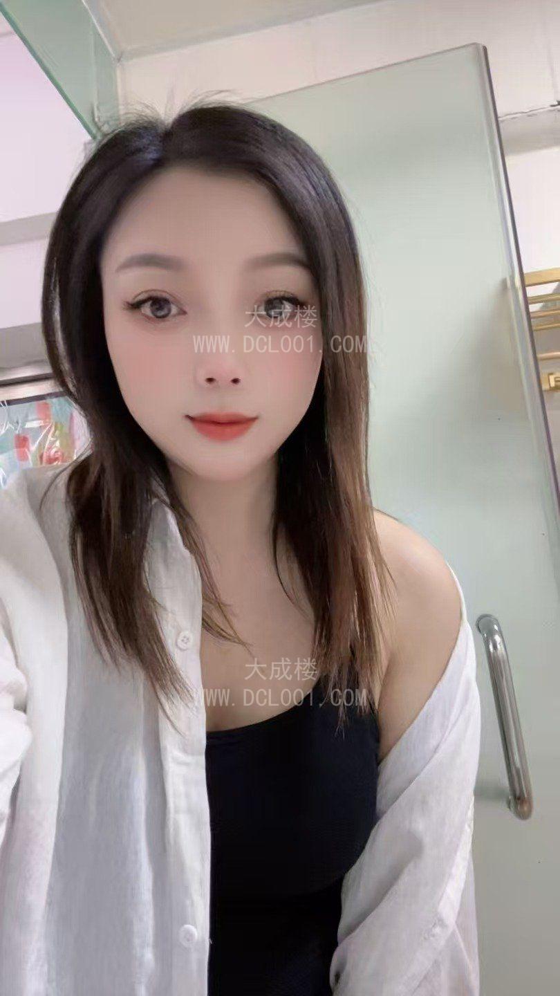 天河女友范体验感十足彤彤