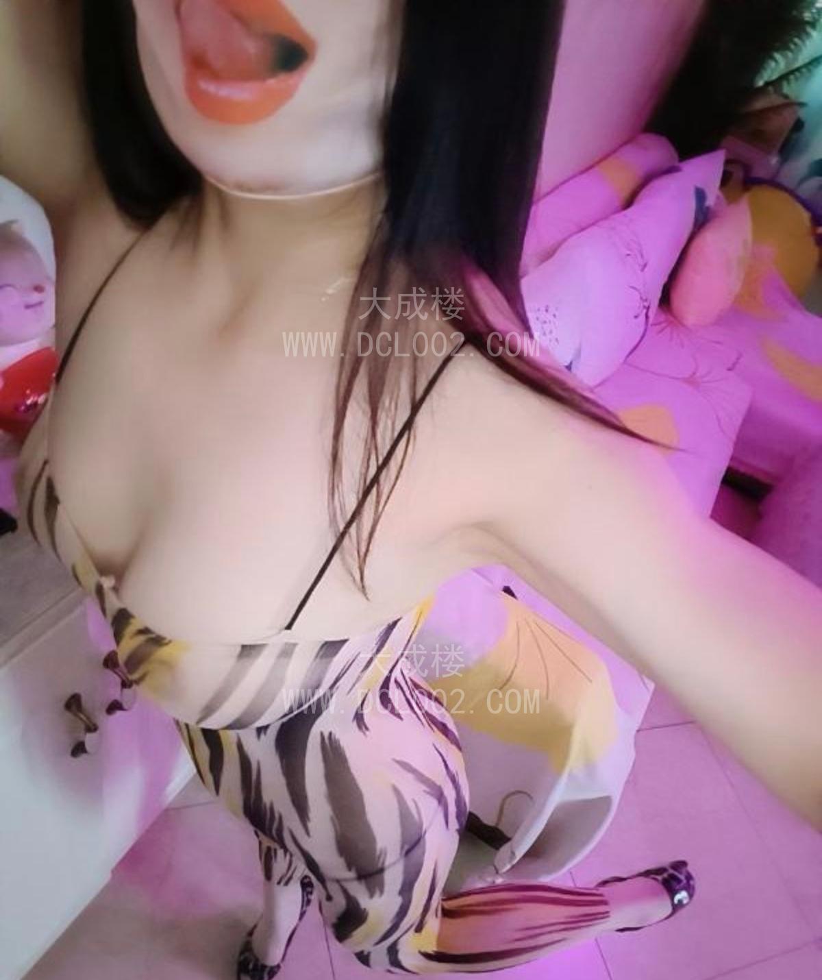 武汉性感小姐姐