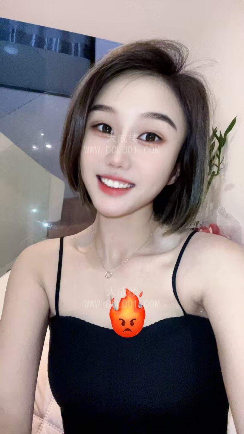 苗条服务好的小姐姐