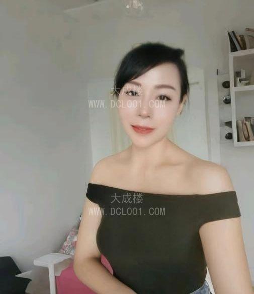 海珠激情舌吻少妇