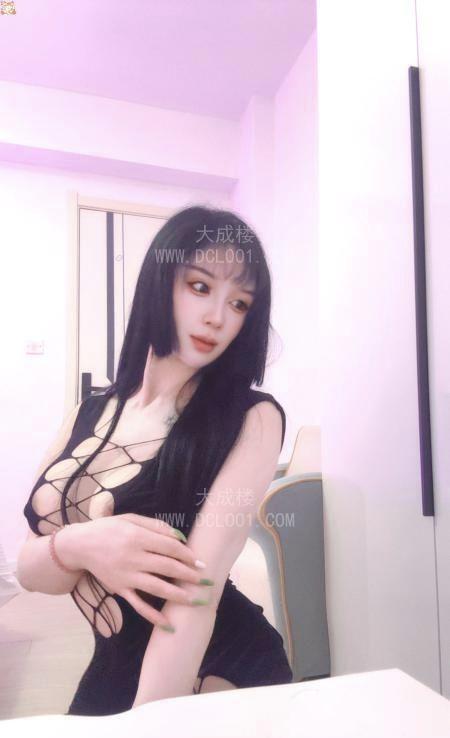 大奶翘臀炮架星星