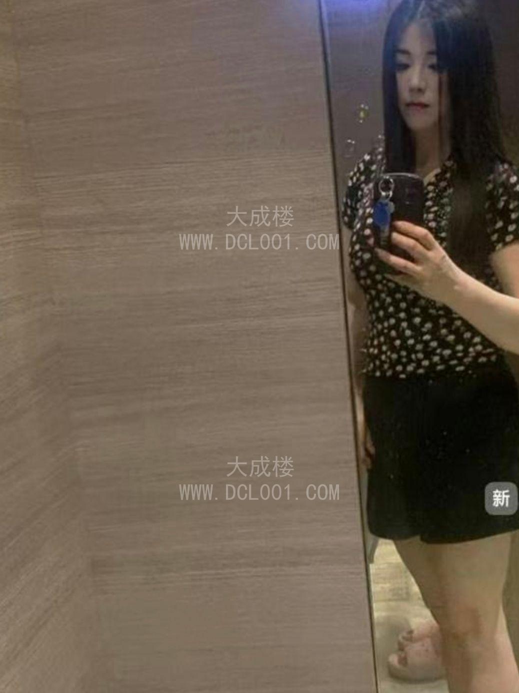 性价比高大臀骚货